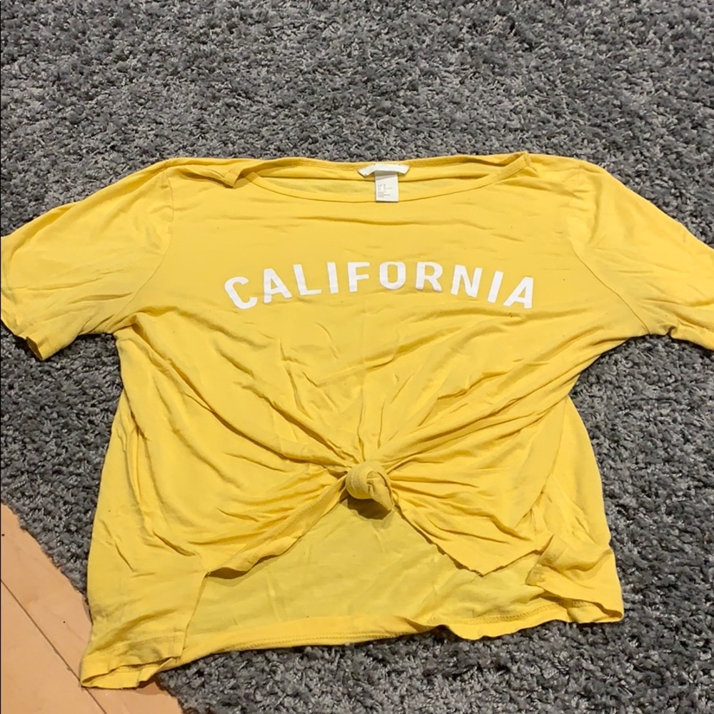 yellow t shirt